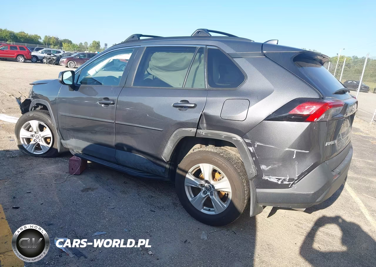 2021 Toyota Rav4 Xle VIN:2T3P1RFV3MC157950 - 3