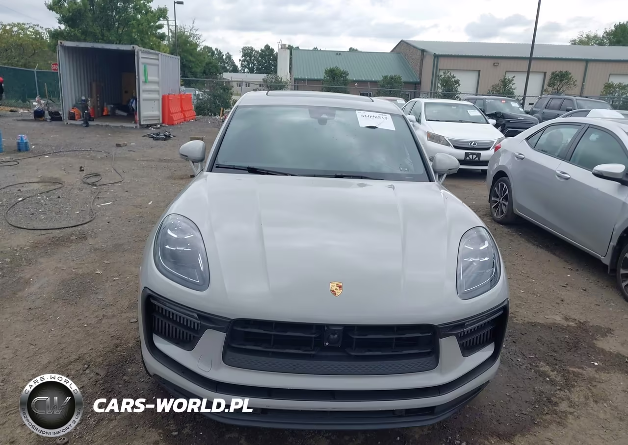 2023 Porsche Macan S VIN:WP1AG2A50PLB35153 - 13