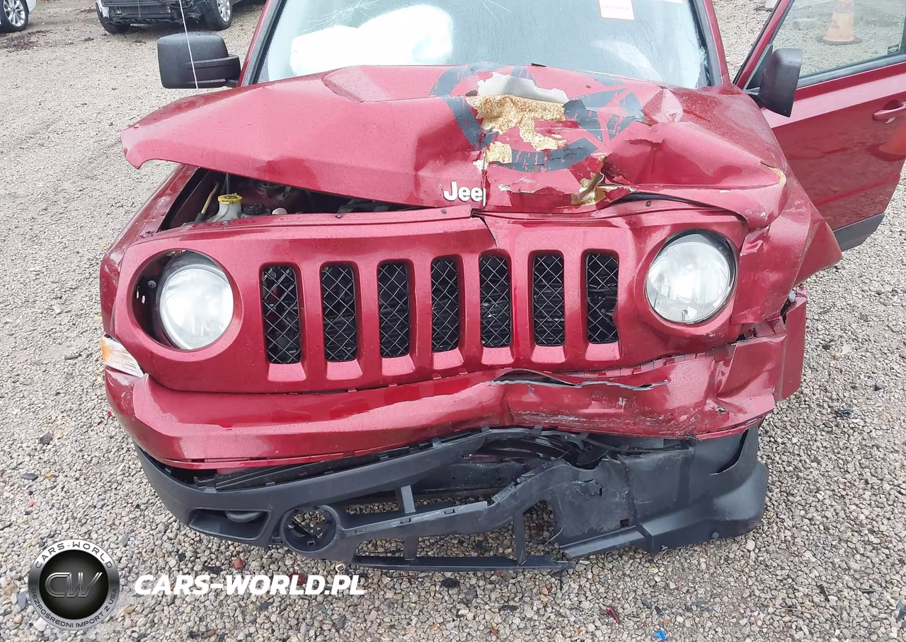 2013 Jeep Patriot Latitude VIN:1C4NJRFBXDD227968 - 10