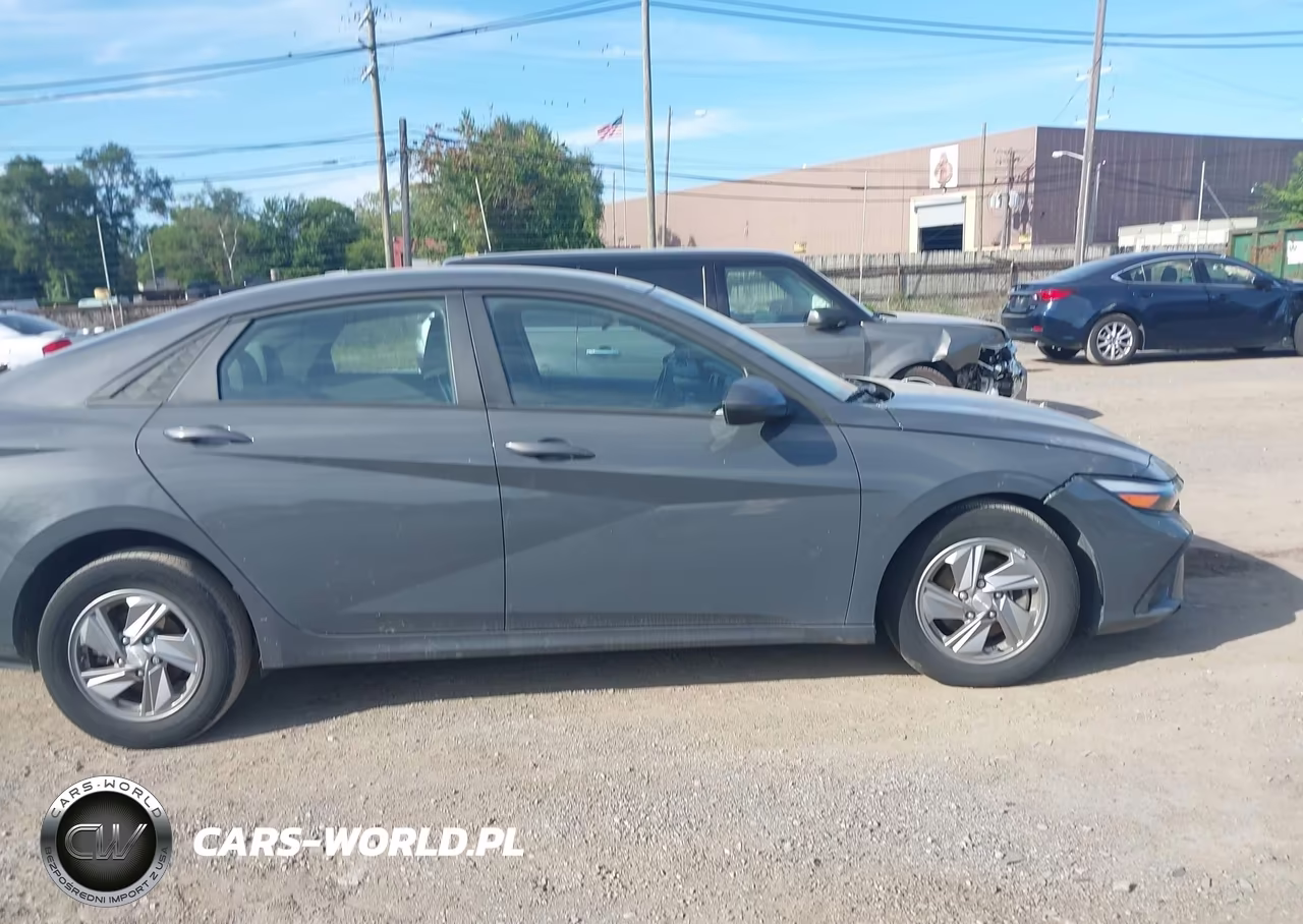 2024 Hyundai Elantra Se VIN:KMHLL4DG2RU832606 - 13