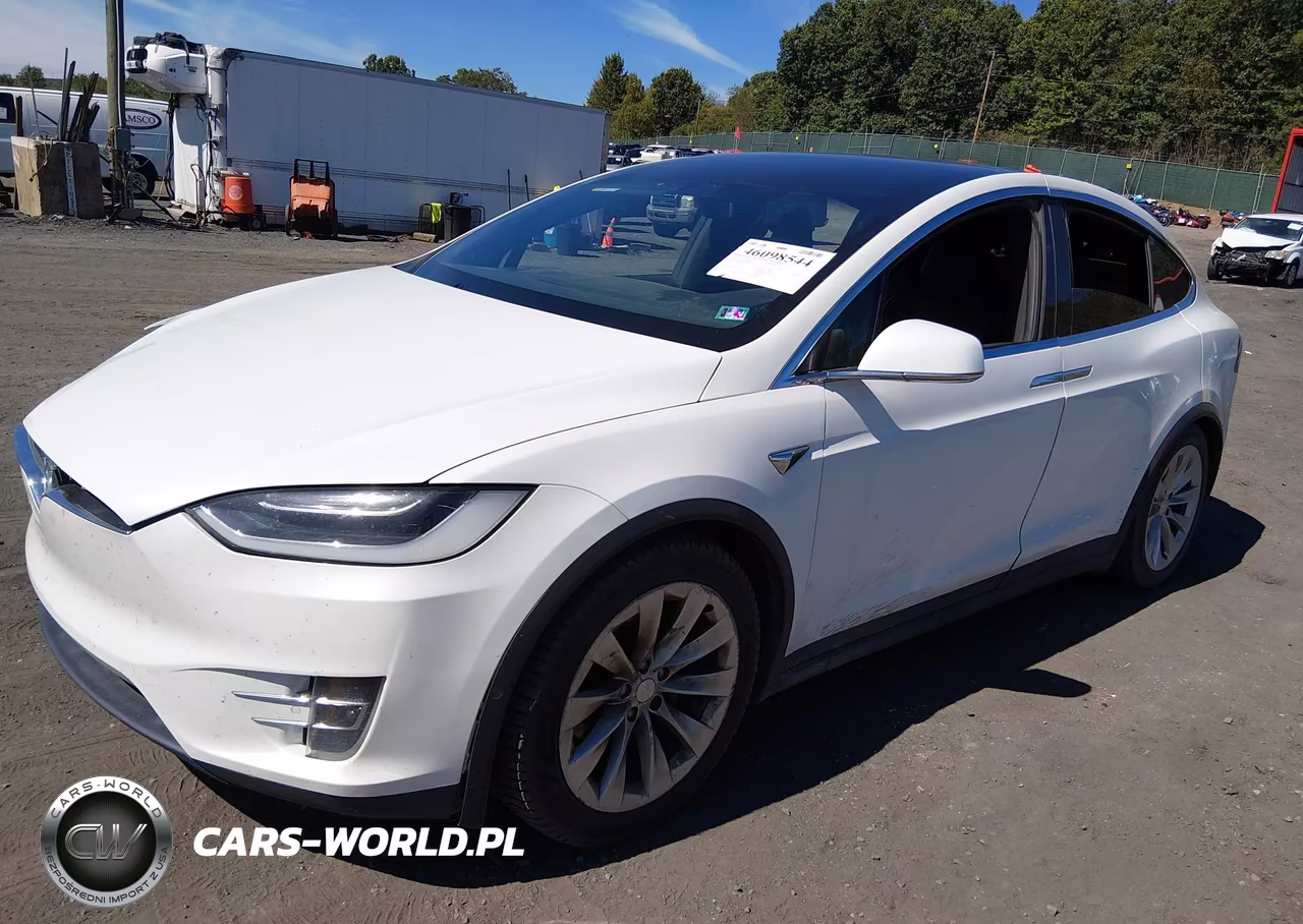 2017 Tesla Model X 100D-75D-90D VIN:5YJXCDE28HF077199 - 2