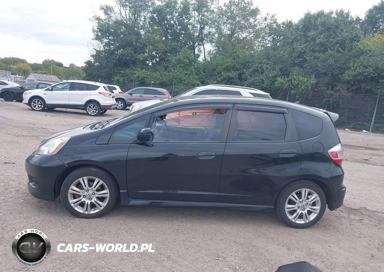 2009 Honda Fit Sport VIN:JHMGE87409S056723 - 14