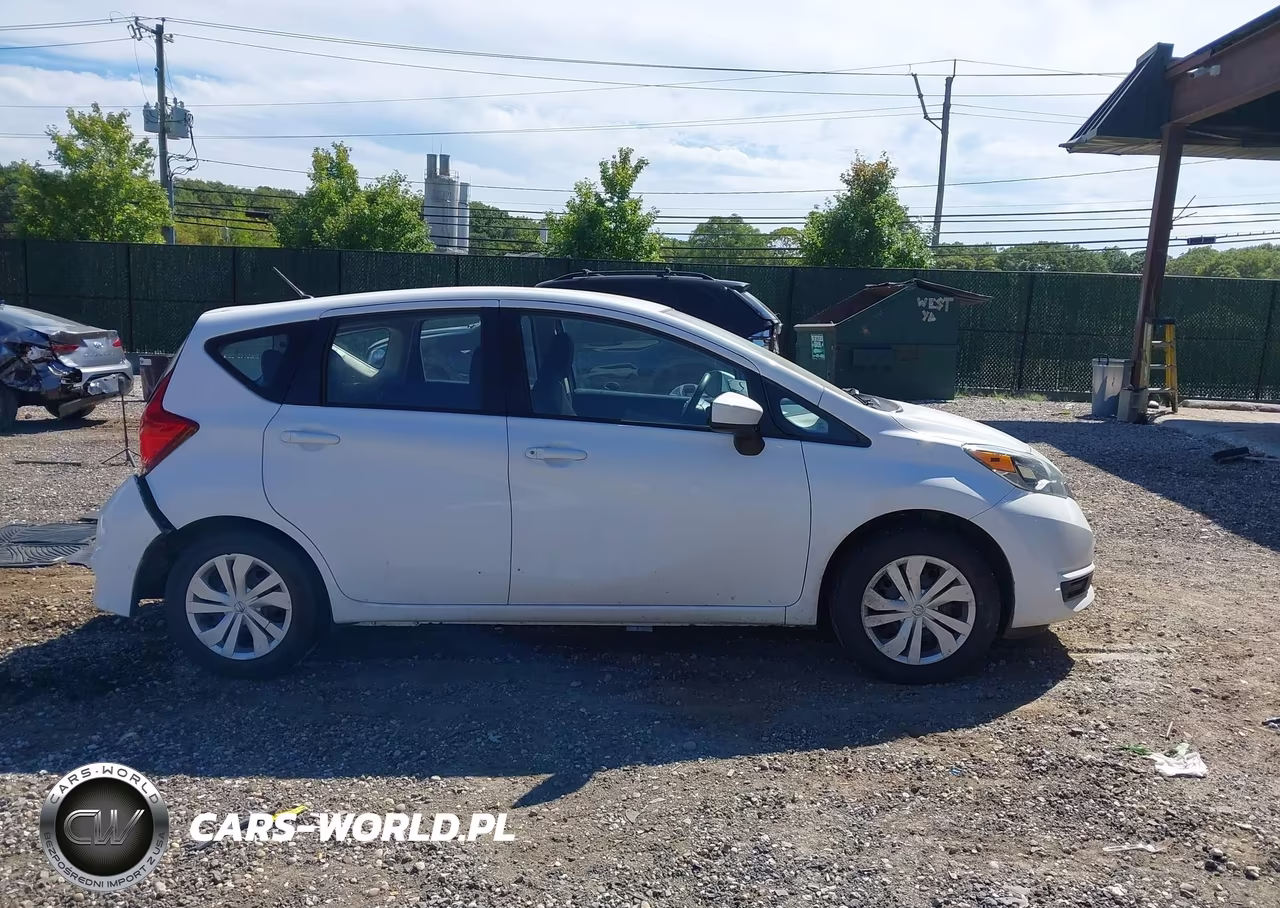 2017 Nissan Versa Note S Plus VIN:3N1CE2CP2HL372024 - 13