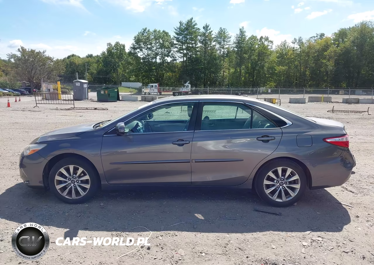 2017 Toyota Camry Xle VIN:4T1BF1FK1HU675233 - 14