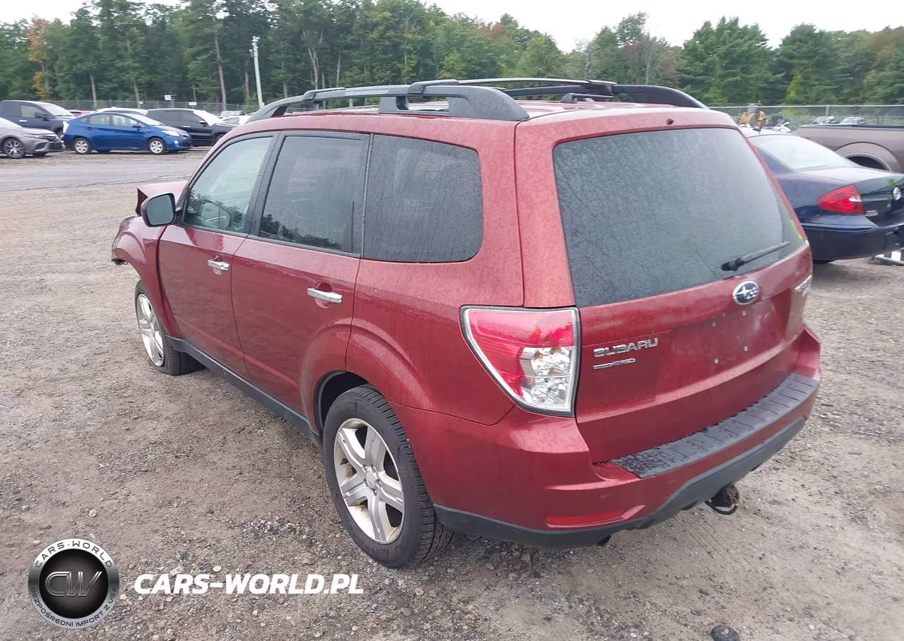 2010 Subaru Forester 2.5X Premium VIN:JF2SH6CC8AH747795 - 3