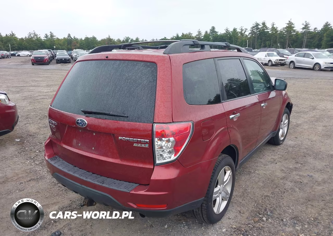 2010 Subaru Forester 2.5X Premium VIN:JF2SH6CC8AH747795 - 4