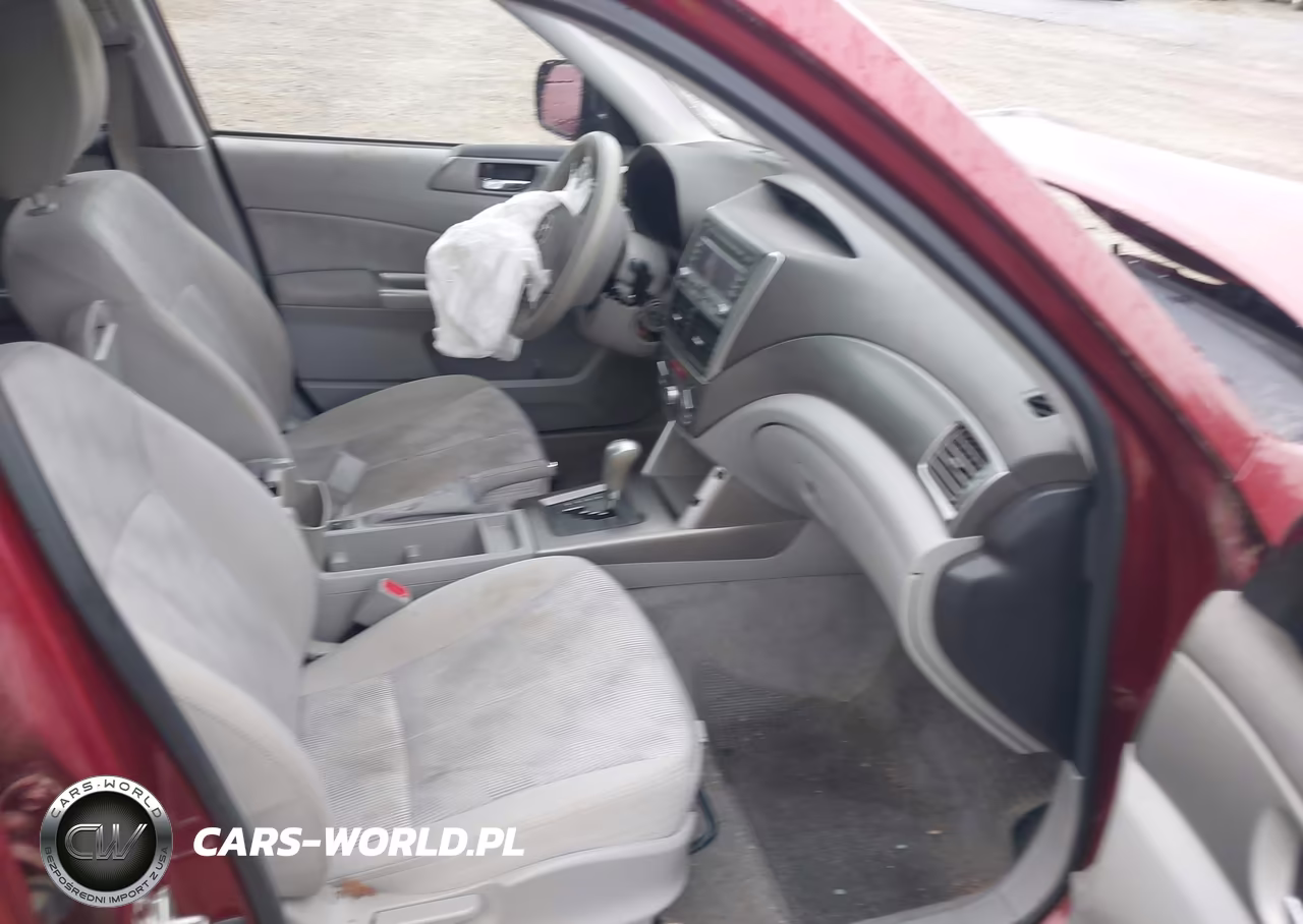 2010 Subaru Forester 2.5X Premium VIN:JF2SH6CC8AH747795 - 5