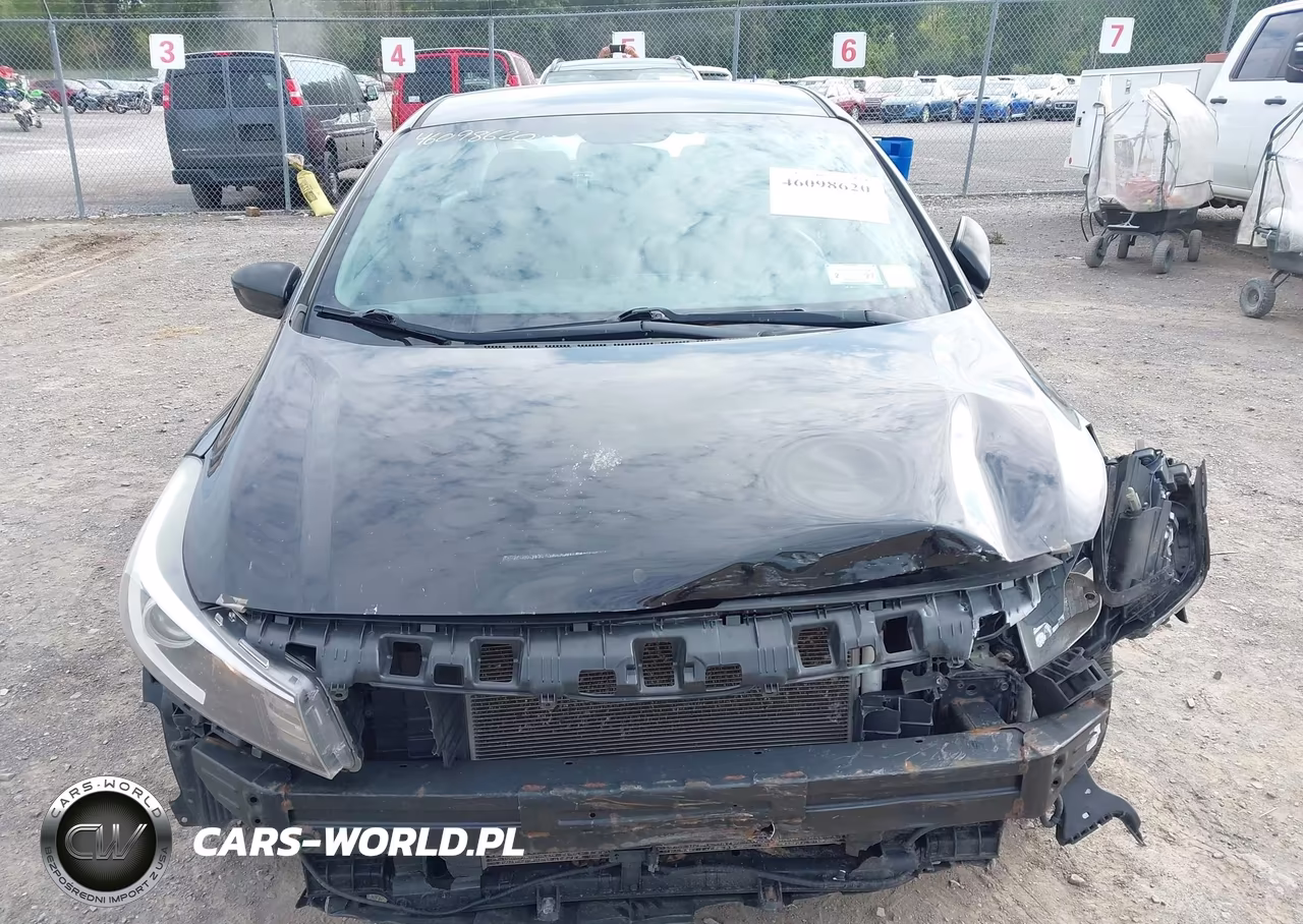2018 Kia Forte Lx VIN:3KPFL4A79JE173352 - 11