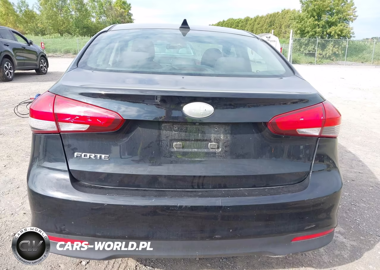 2018 Kia Forte Lx VIN:3KPFL4A79JE173352 - 15