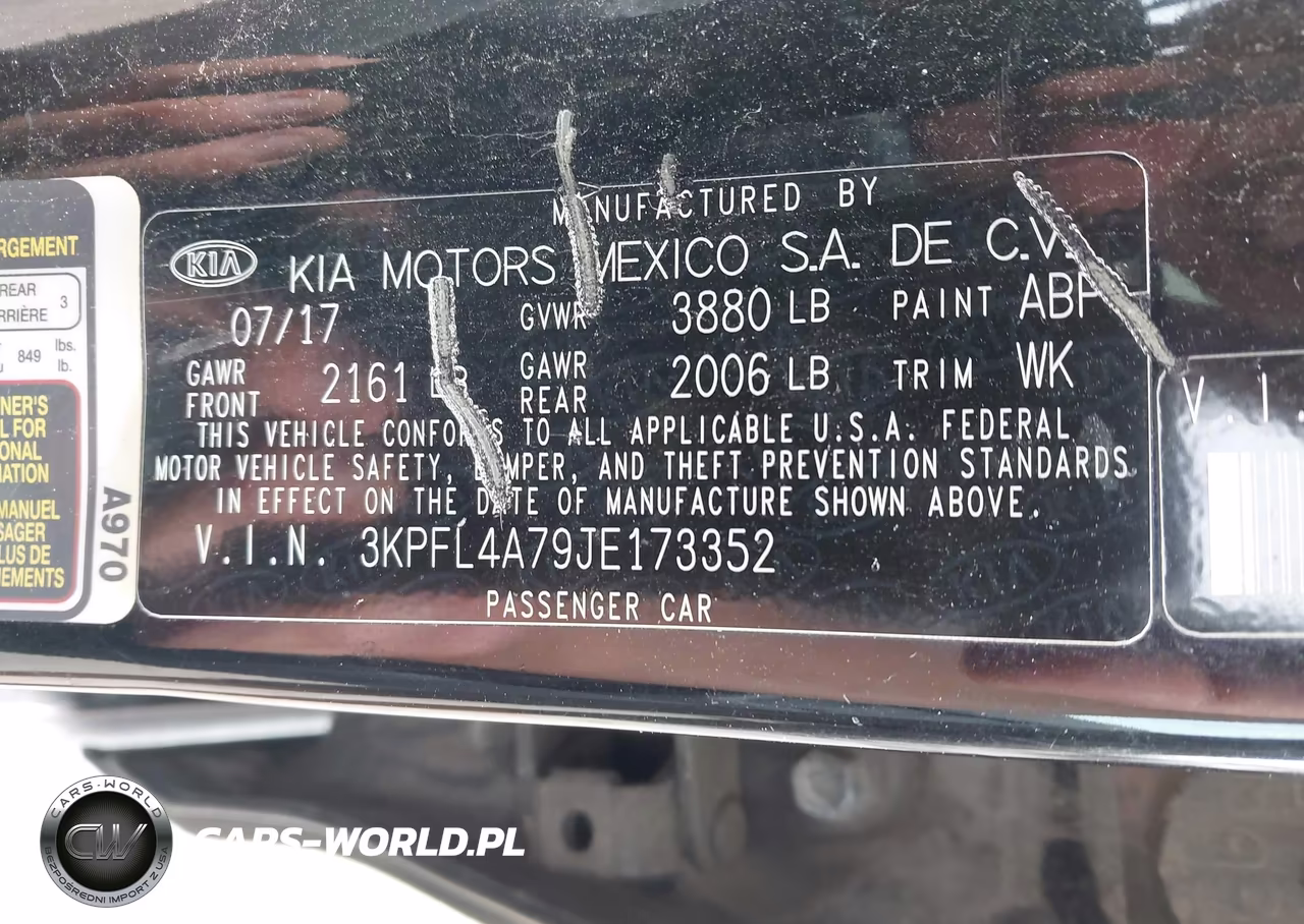 2018 Kia Forte Lx VIN:3KPFL4A79JE173352 - 9