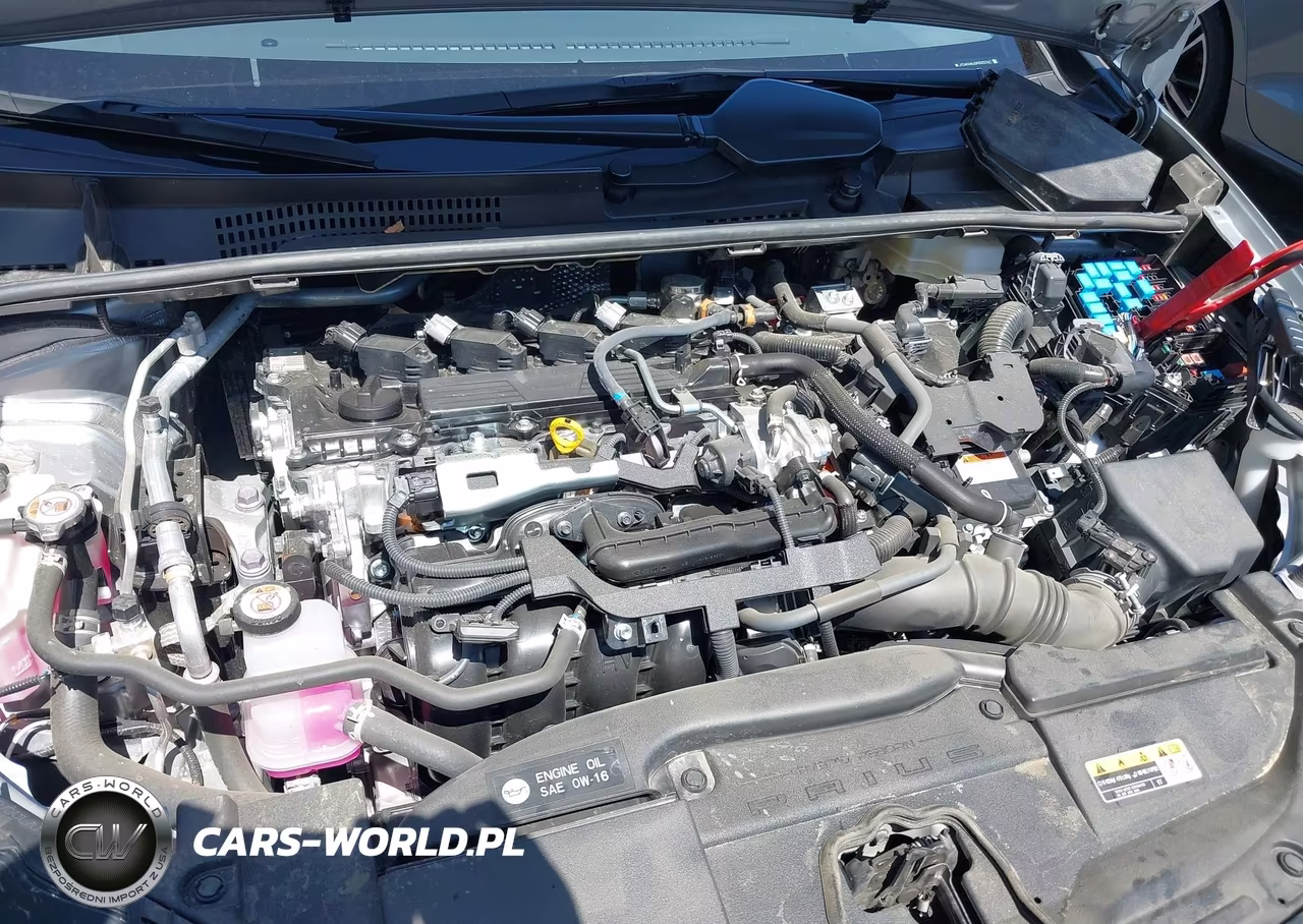 2024 Toyota Prius Le VIN:JTDACAAU0R3032347 - 10