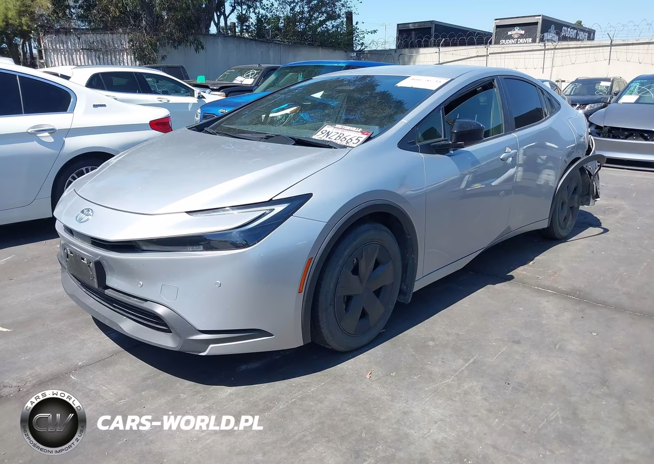 2024 Toyota Prius Le VIN:JTDACAAU0R3032347 - 2