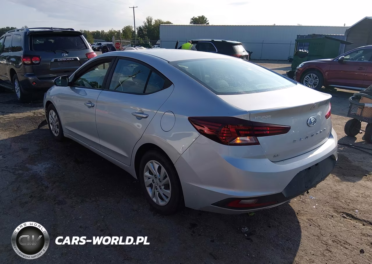 2019 Hyundai Elantra Se VIN:5NPD74LF6KH469068 - 3