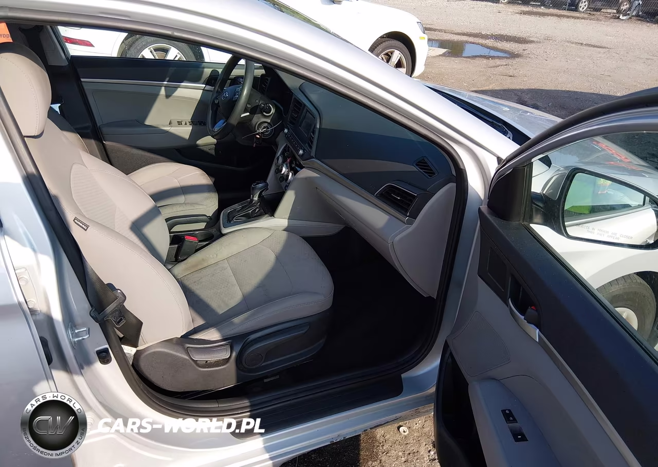 2019 Hyundai Elantra Se VIN:5NPD74LF6KH469068 - 5