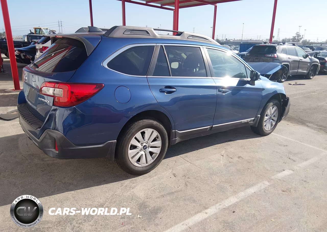 2019 Subaru Outback 2.5I Premium VIN:4S4BSAFC7K3255025 - 4