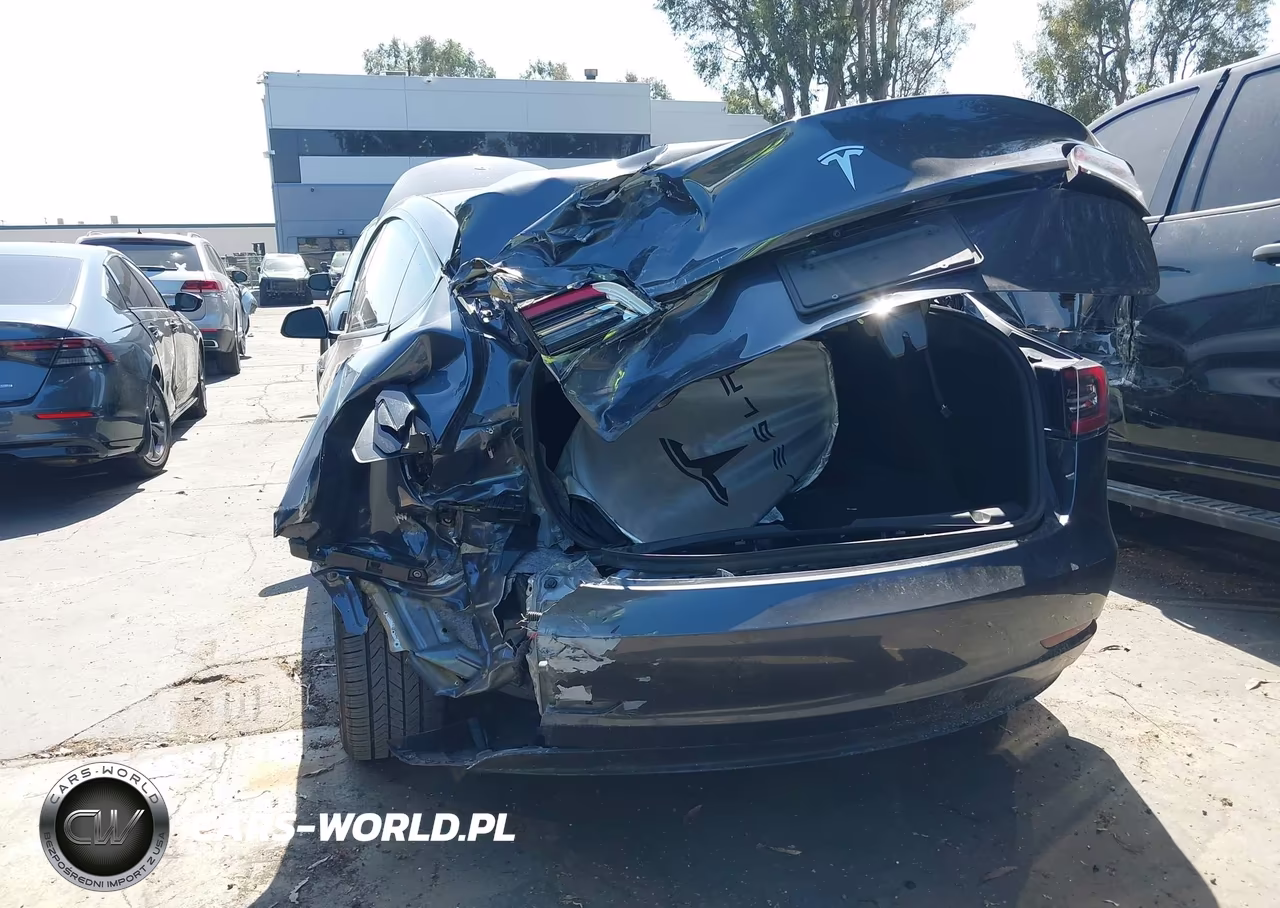 2023 Tesla Model 3 Rear-Wheel Drive VIN:5YJ3E1EA7PF699953 - 20