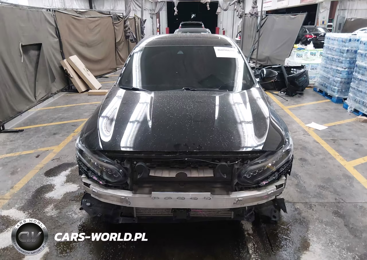 2018 Honda Accord Touring 2.0T VIN:1HGCV2F90JA048045 - 13