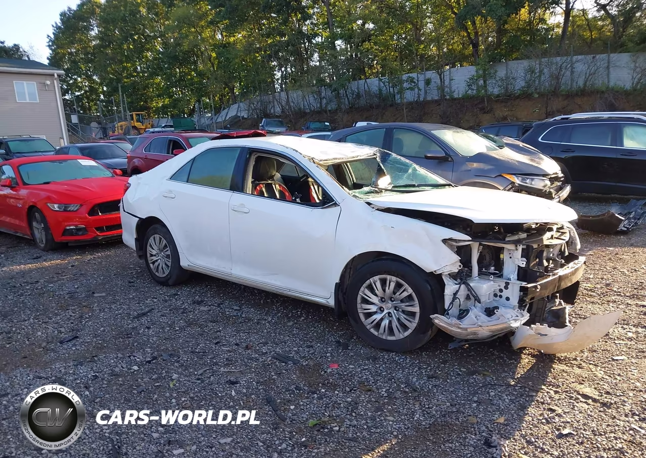 2013 Toyota Camry Le VIN:4T1BF1FK7DU204942 - 1