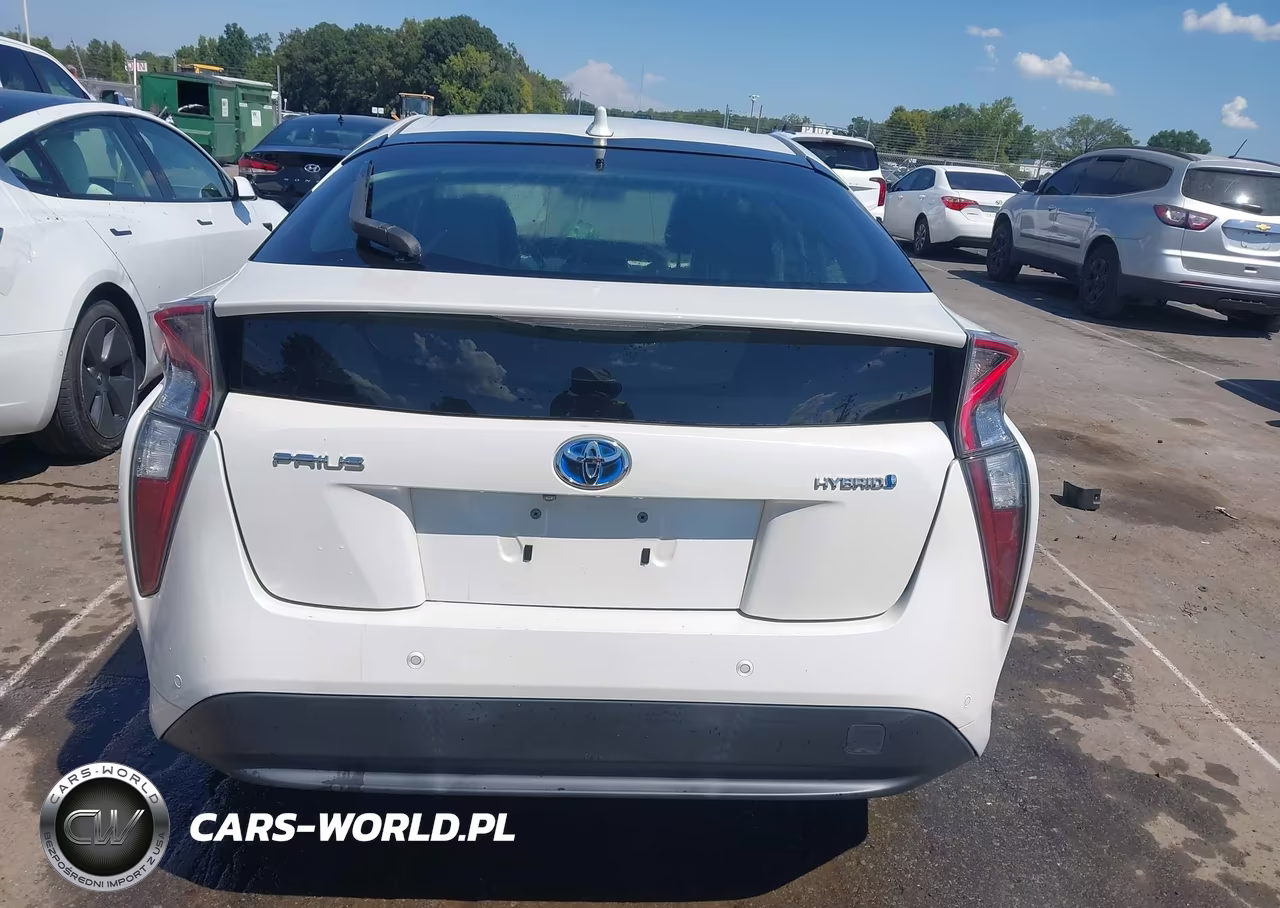 2017 Toyota Prius Four VIN:JTDKARFU4H3046042 - 16