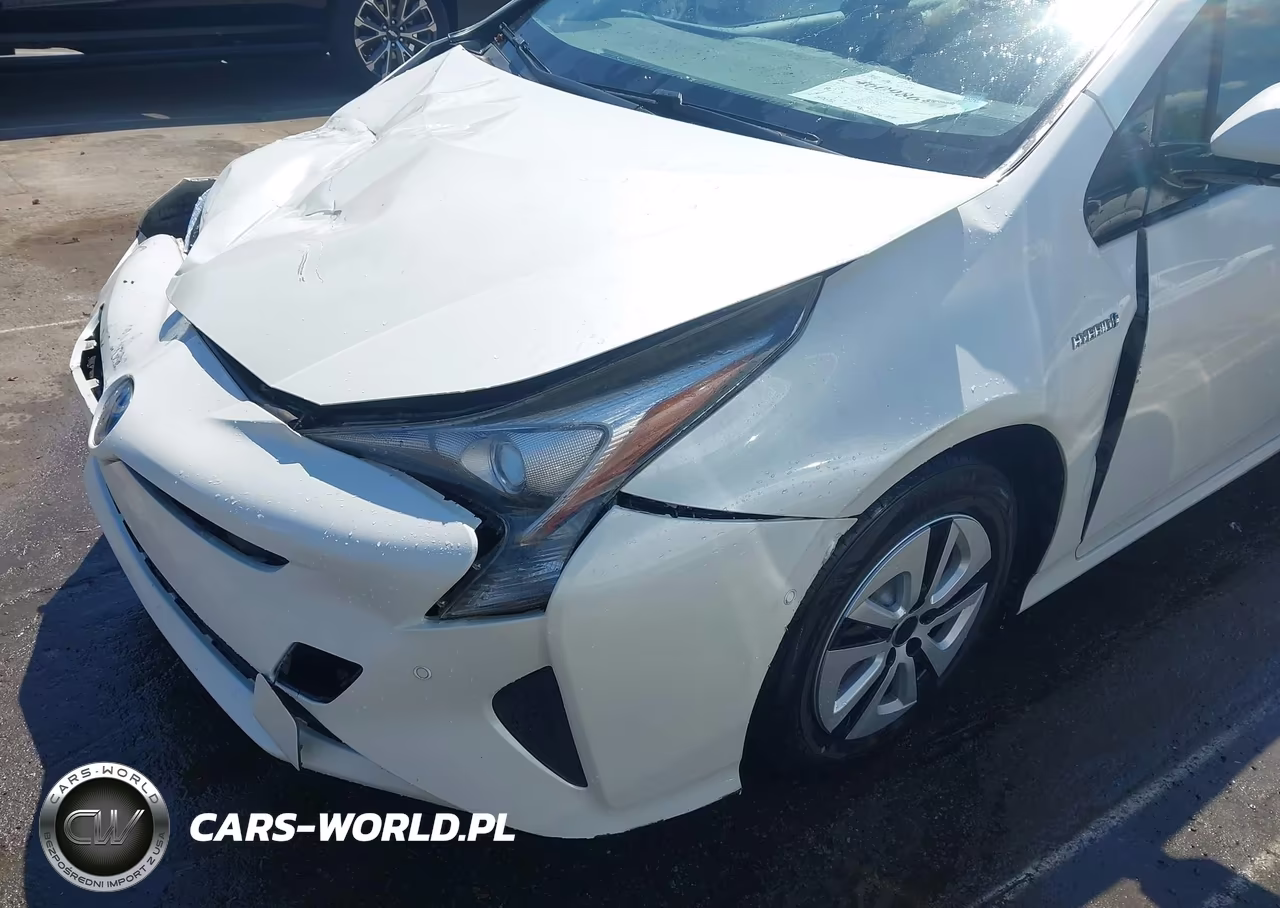 2017 Toyota Prius Four VIN:JTDKARFU4H3046042 - 17