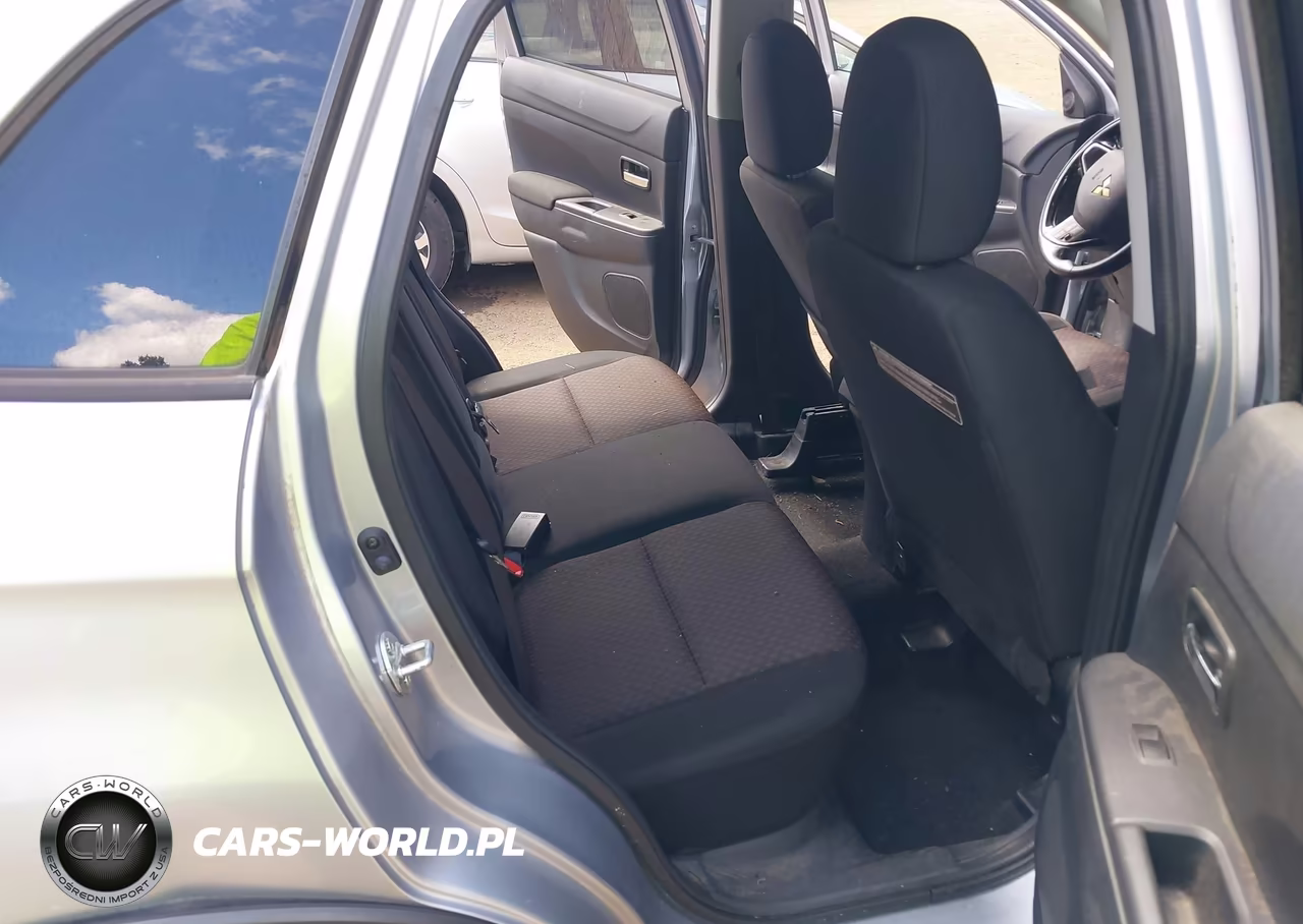 2016 Mitsubishi Outlander Sport Es-Se VIN:JA4AP3AW0GZ049610 - 8
