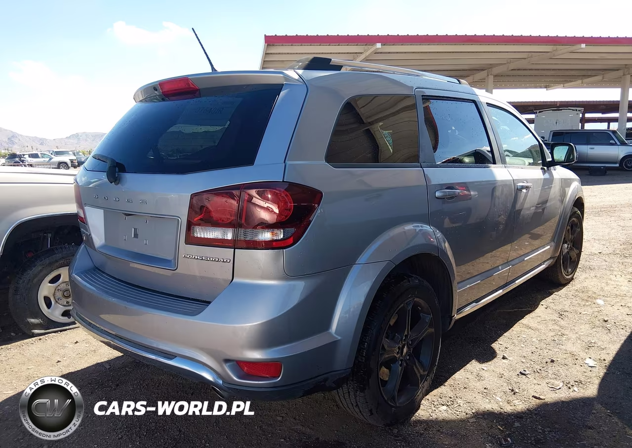2018 Dodge Journey Crossroad Awd VIN:3C4PDDGG8JT387091 - 4