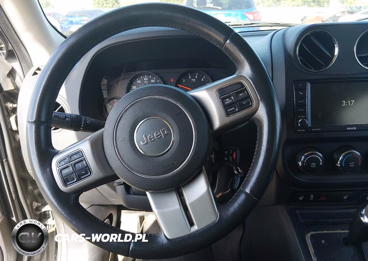 2012 Jeep Patriot Latitude VIN:1C4NJRFB5CD577698 - 12