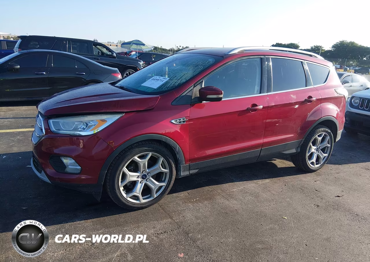 2017 Ford Escape Titanium VIN:1FMCU9JDXHUE33137 - 2