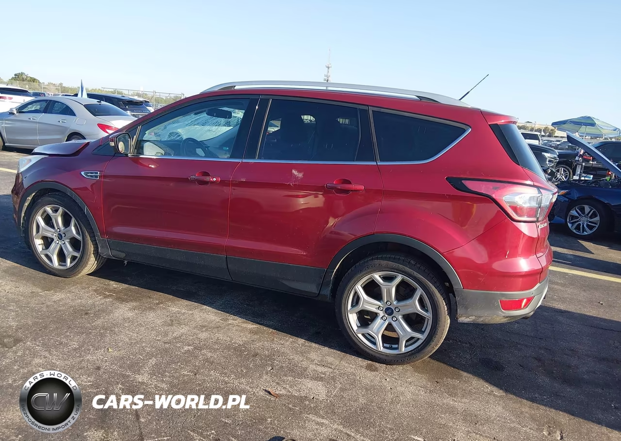 2017 Ford Escape Titanium VIN:1FMCU9JDXHUE33137 - 3