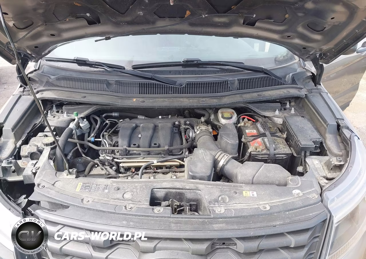 2018 Ford Explorer Police Interceptor VIN:1FM5K8AR2JGC43065 - 10