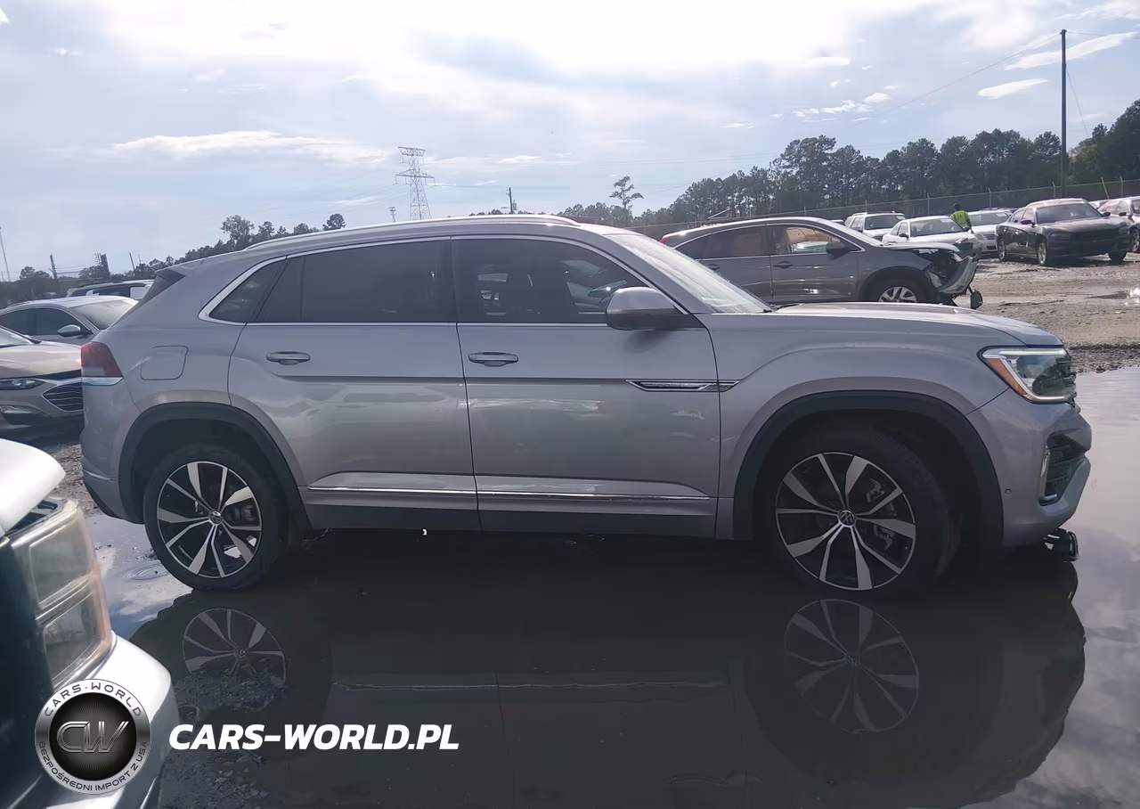 2024 Volkswagen Atlas Cross Sport 2.0T Sel Premium R-Line VIN:1V2FE2CA7RC212786 - 13