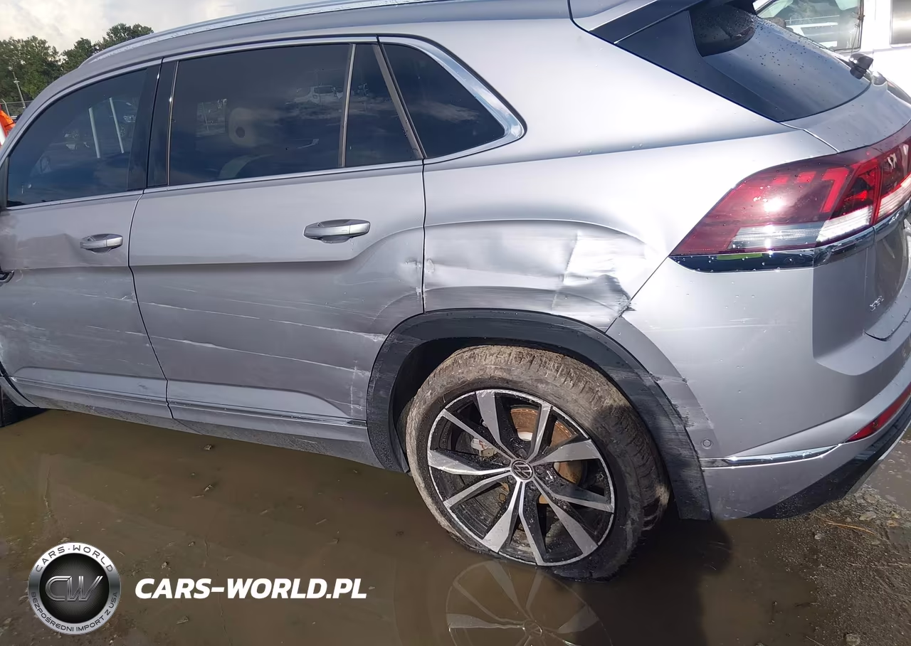 2024 Volkswagen Atlas Cross Sport 2.0T Sel Premium R-Line VIN:1V2FE2CA7RC212786 - 6