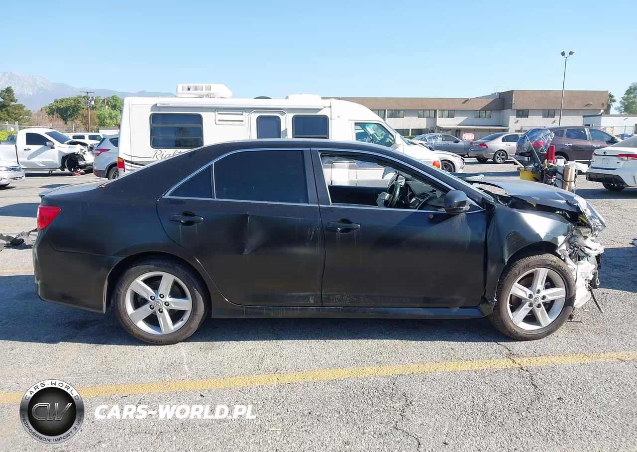 2013 Toyota Camry Se VIN:4T1BF1FK6DU255817 - 14