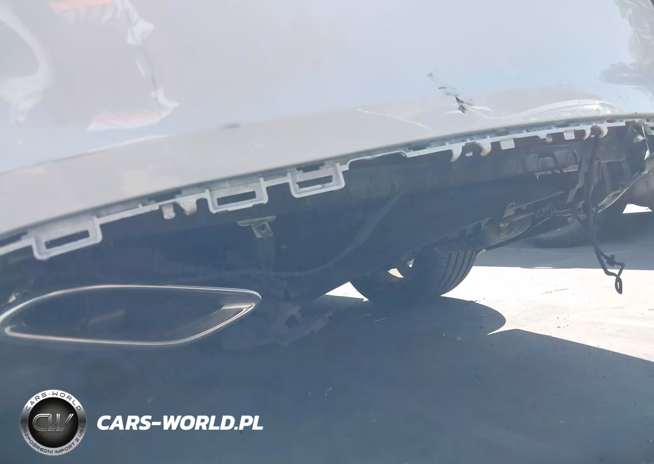 2018 Mercedes-Benz C 300 VIN:55SWF4JB1JU253586 - 18