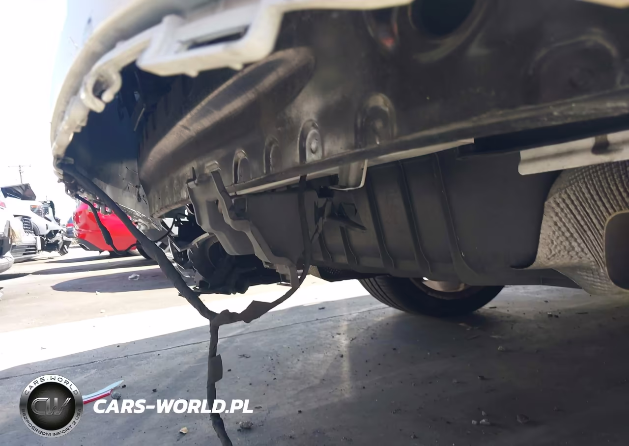 2018 Mercedes-Benz C 300 VIN:55SWF4JB1JU253586 - 19