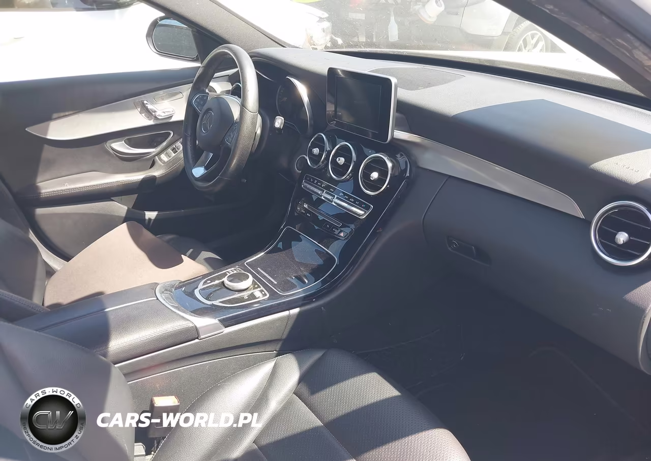 2018 Mercedes-Benz C 300 VIN:55SWF4JB1JU253586 - 5