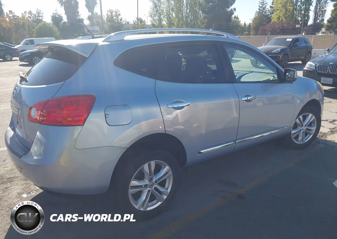 2013 Nissan Rogue Sv VIN:JN8AS5MT1DW010074 - 4