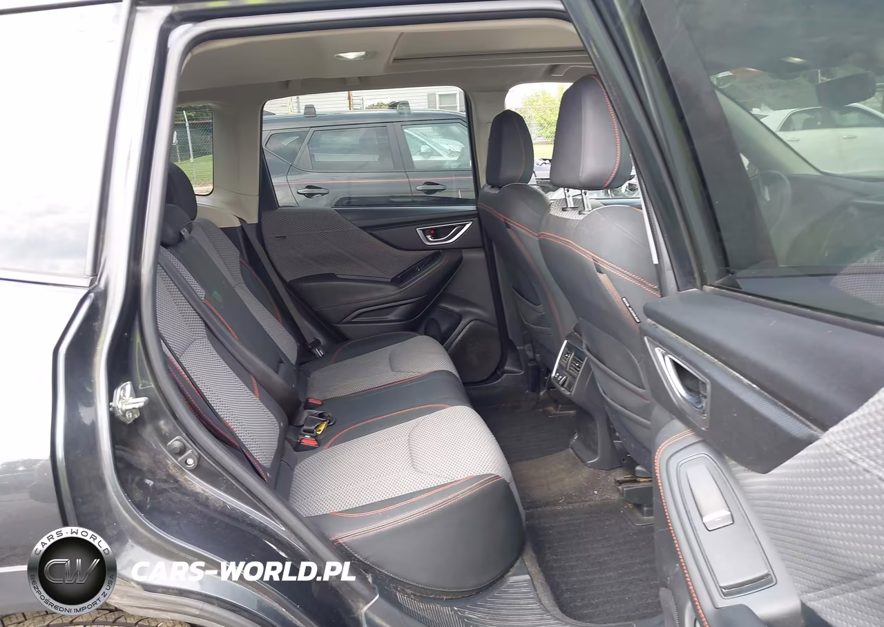 2019 Subaru Forester Sport VIN:JF2SKAPC7KH421244 - 8