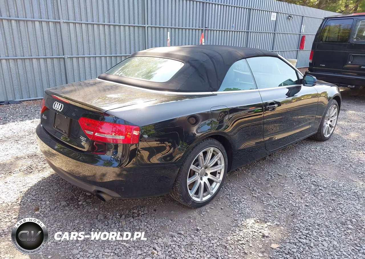 2012 Audi A5 2.0T Premium VIN:WAULFAFH6CN004637 - 4