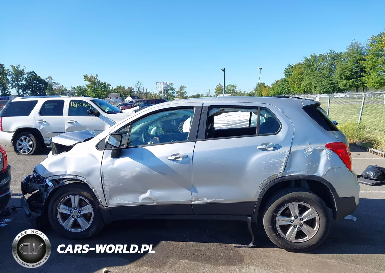 2017 Chevrolet Trax Ls VIN:3GNCJNSB0HL194895 - 14