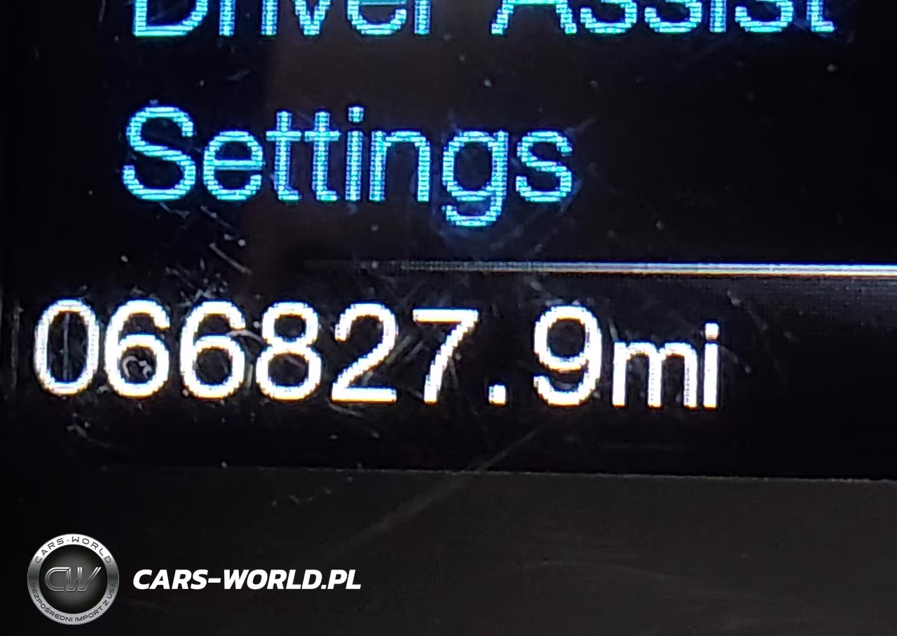 2017 Ford Mustang V6 VIN:1FA6P8AM6H5310101 - 16