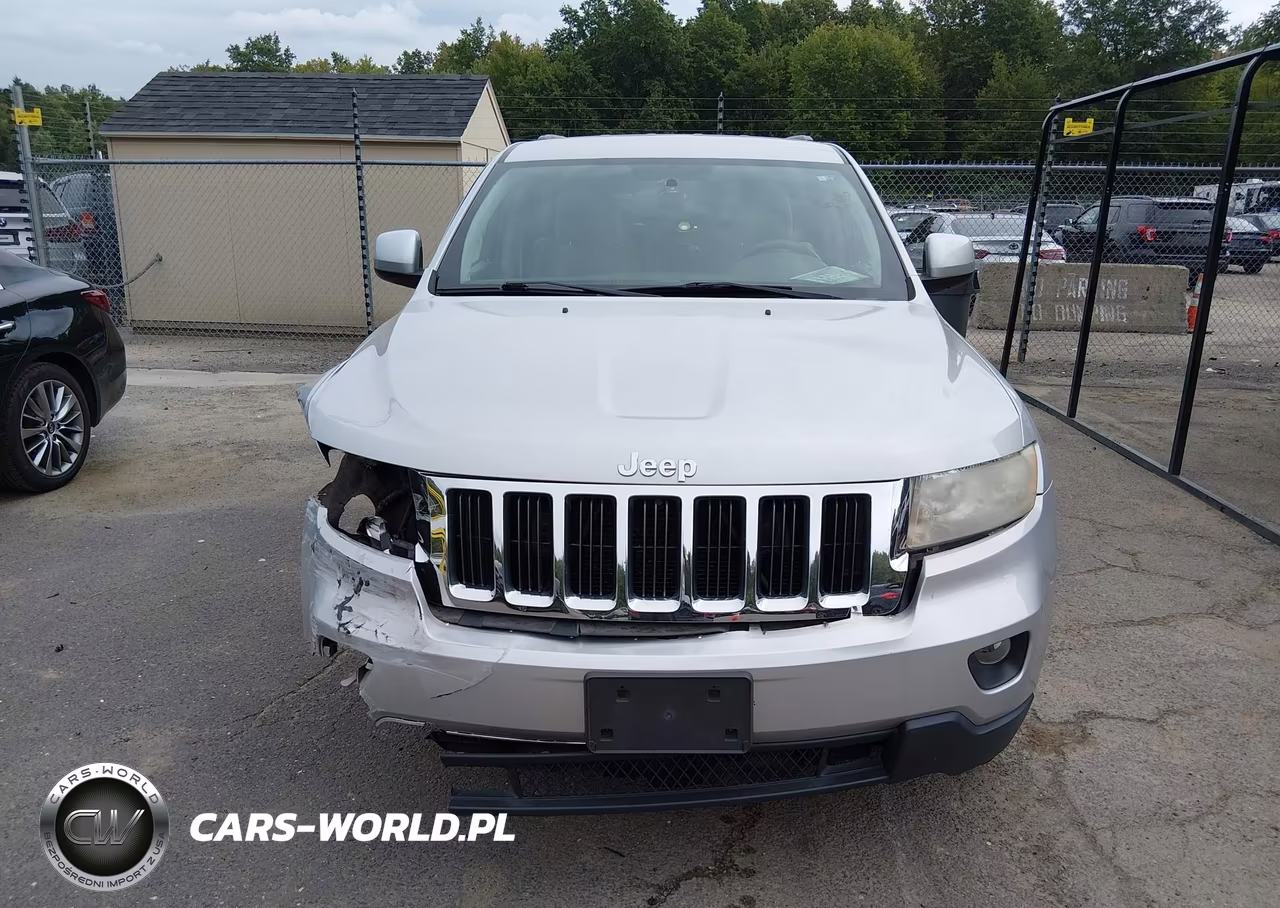 2012 Jeep Grand Cherokee Laredo VIN:1C4RJFAG9CC214801 - 12
