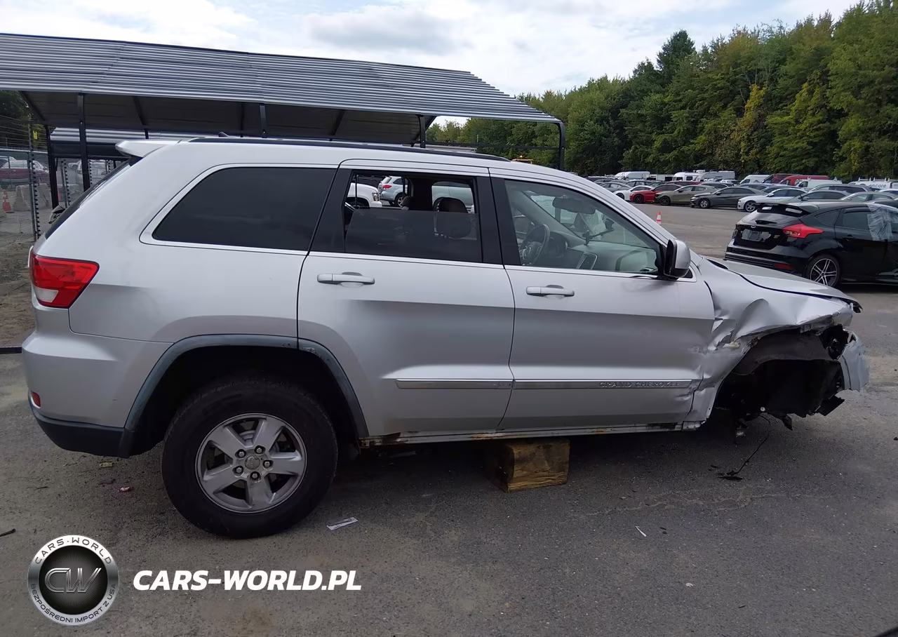 2012 Jeep Grand Cherokee Laredo VIN:1C4RJFAG9CC214801 - 13