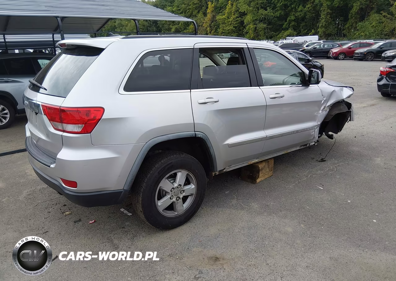 2012 Jeep Grand Cherokee Laredo VIN:1C4RJFAG9CC214801 - 4