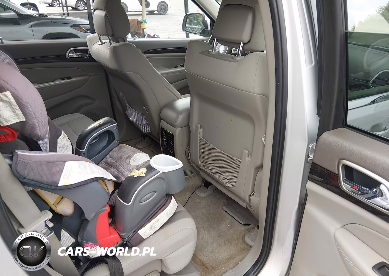 2012 Jeep Grand Cherokee Laredo VIN:1C4RJFAG9CC214801 - 8