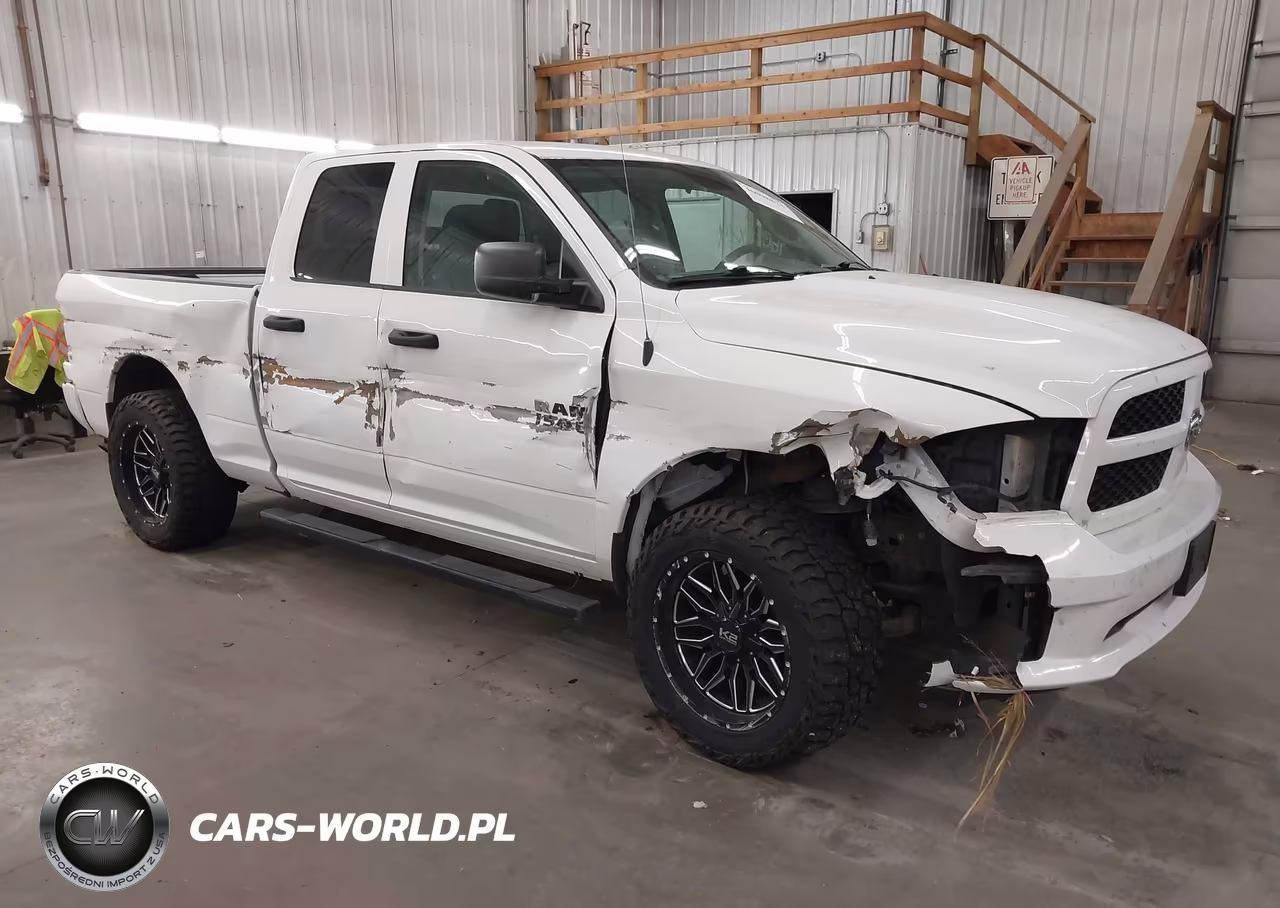 2018 Ram 1500 Express 4X4 6'4 Box – zdjęcie 1 z 16