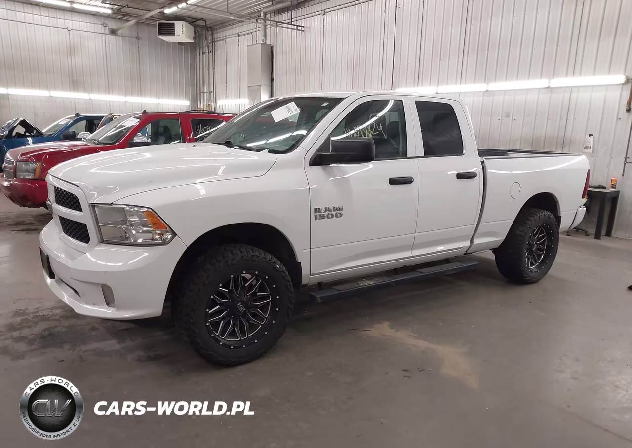 2018 Ram 1500 Express 4X4 6'4 Box VIN:1C6RR7FG3JS344980 - 2