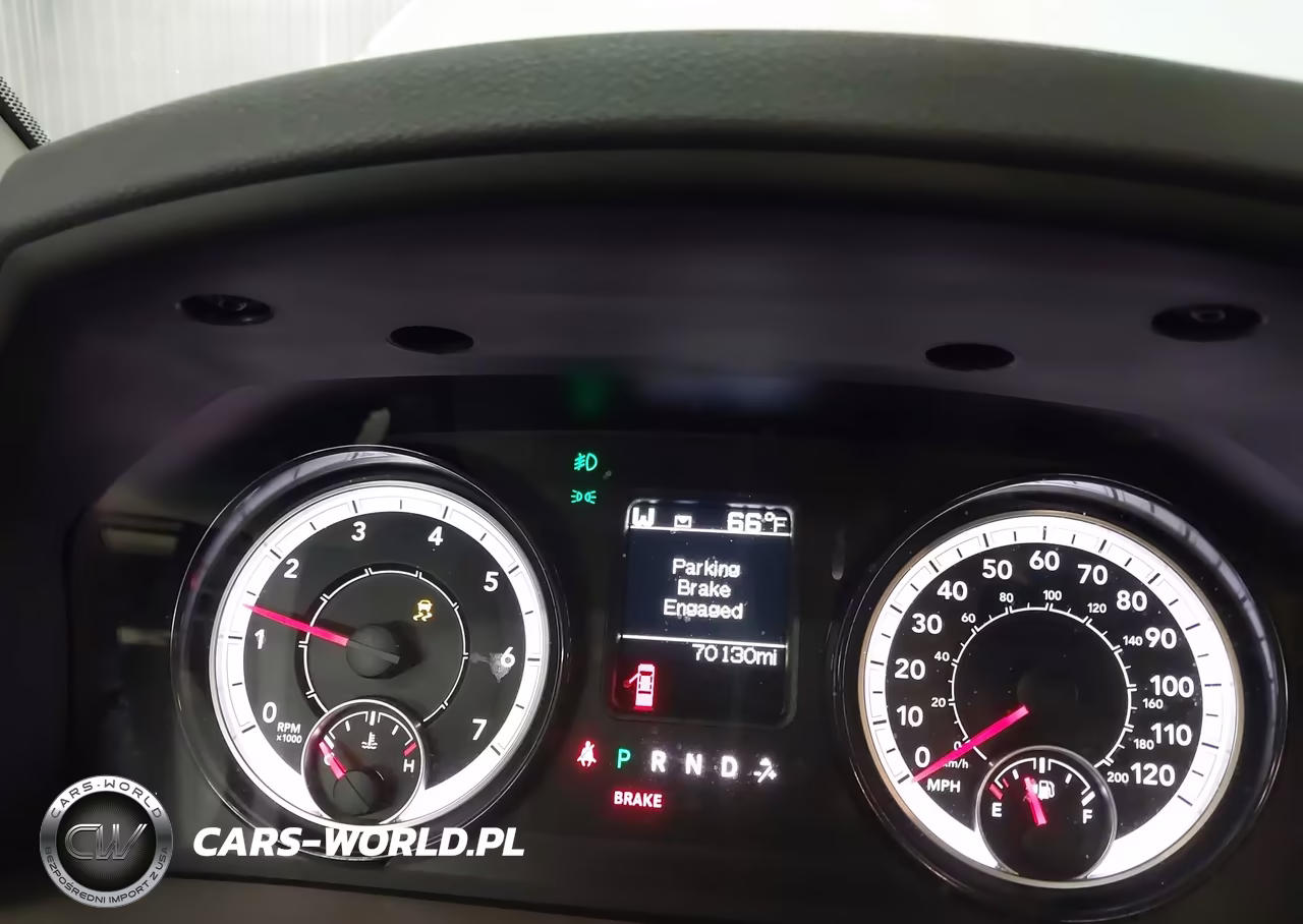 2018 Ram 1500 Express 4X4 6'4 Box VIN:1C6RR7FG3JS344980 - 7