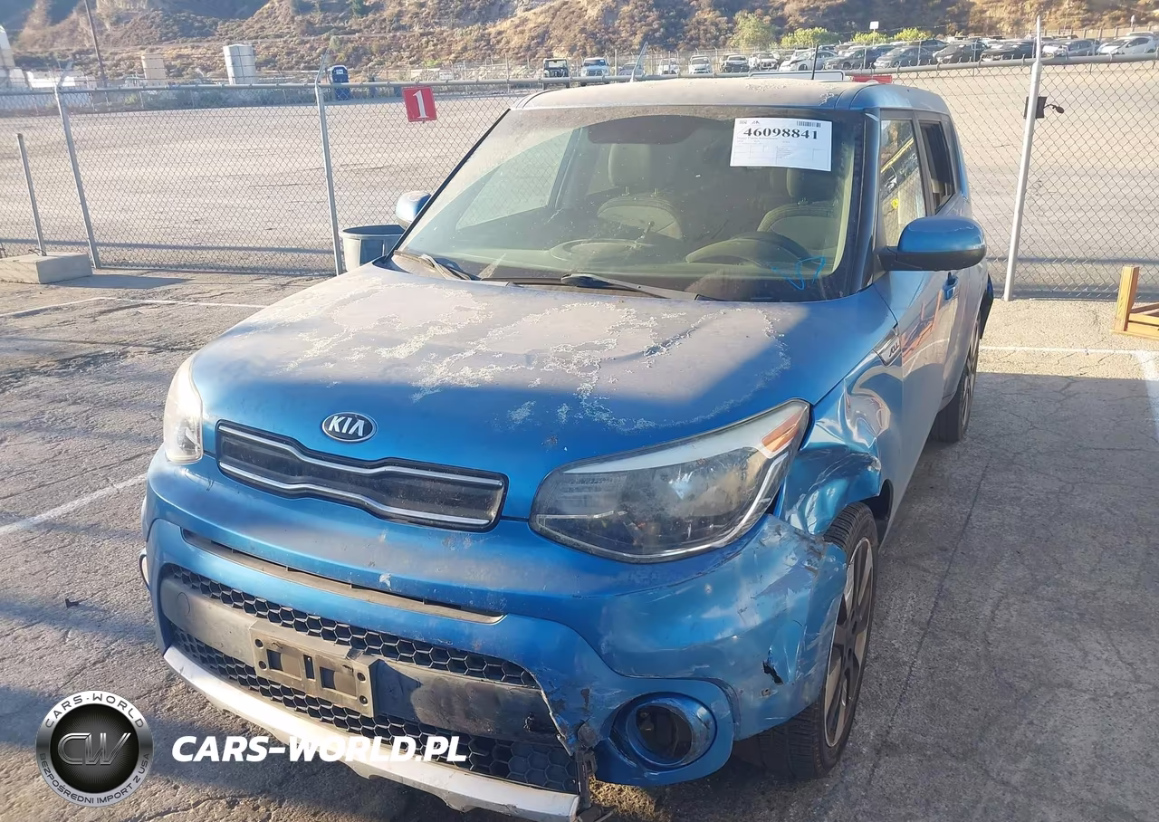 2018 Kia Soul + VIN:KNDJP3A53J7586164 - 2
