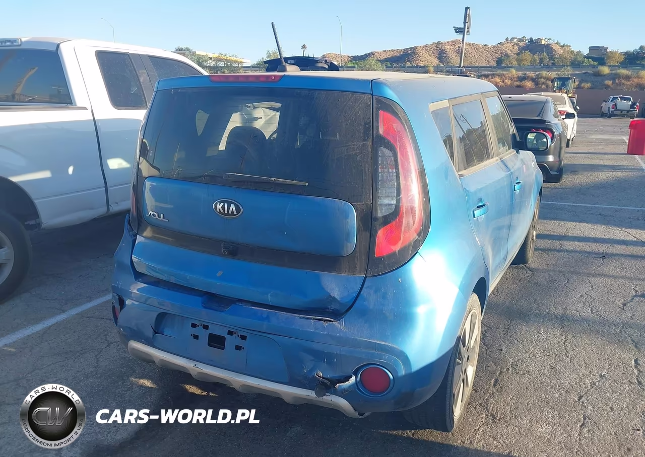 2018 Kia Soul + VIN:KNDJP3A53J7586164 - 4